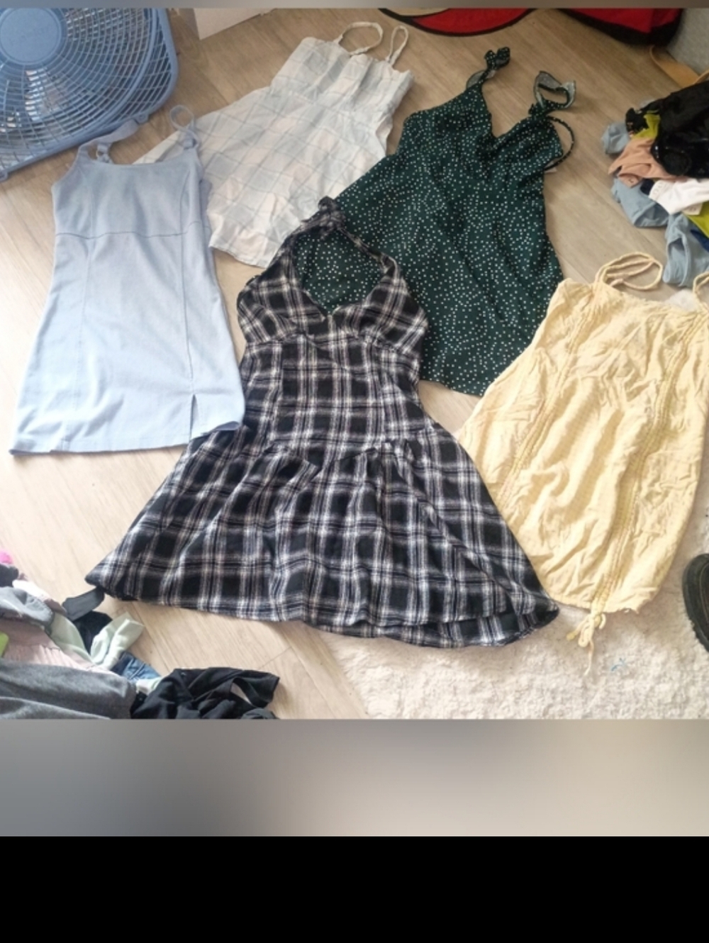 Woman's Xsmall/Small Dress Lot